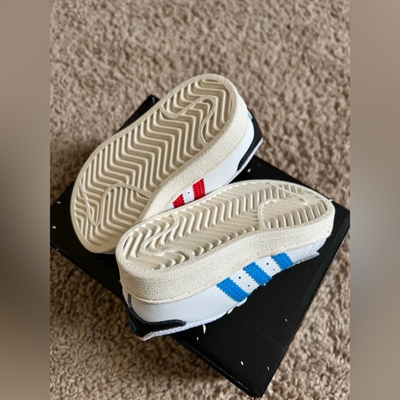 Adidas Superstar x Star Wars size 4K - Picture 3 of 6